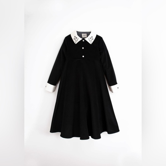 Popelin Mod.32.3 Black Velvet Dress With Cape-Style Skirt and Embroidered Collar